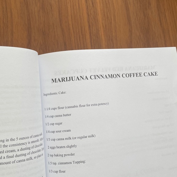 Easy Cannabis Cookbook by Annabel Jones - Picture 3 of 7
